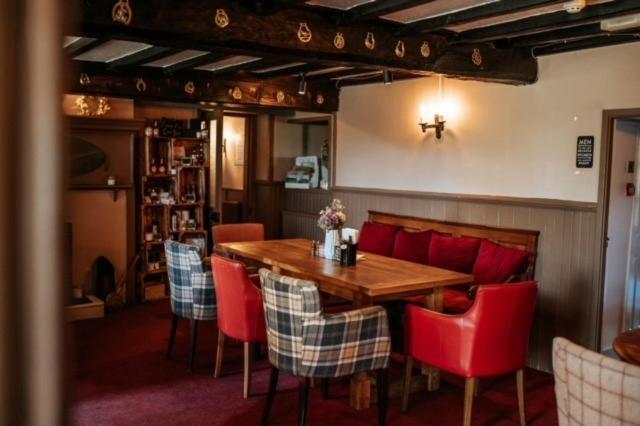 The Mortal Man Inn Траутбек Екстер'єр фото